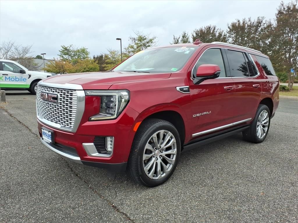 Used 2021 GMC Yukon Denali w/ Denali Premium Package image 18