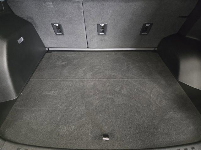 Used 2026 Chevrolet Equinox LT FWD image 34