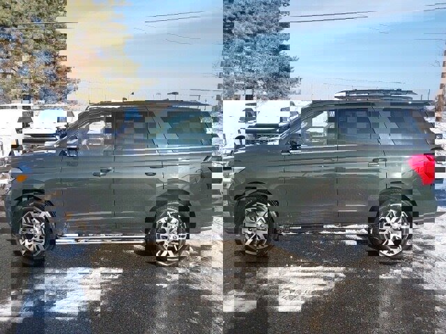 Certified 2022 Ford Expedition XLT image 2