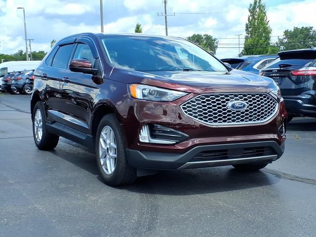 Certified 2023 Ford Edge SEL w/ Convenience Package AWD/4WD image 3