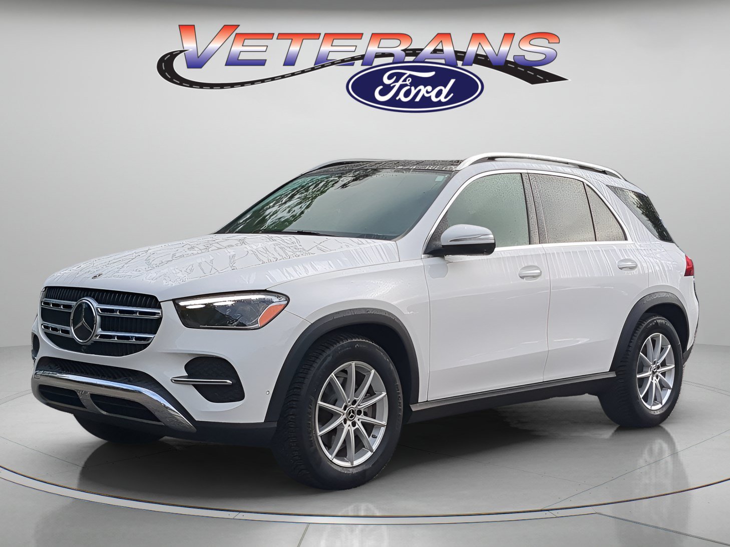 Used 2025 Mercedes-Benz GLE 350 4MATIC w/ Driver Assistance Package image 1