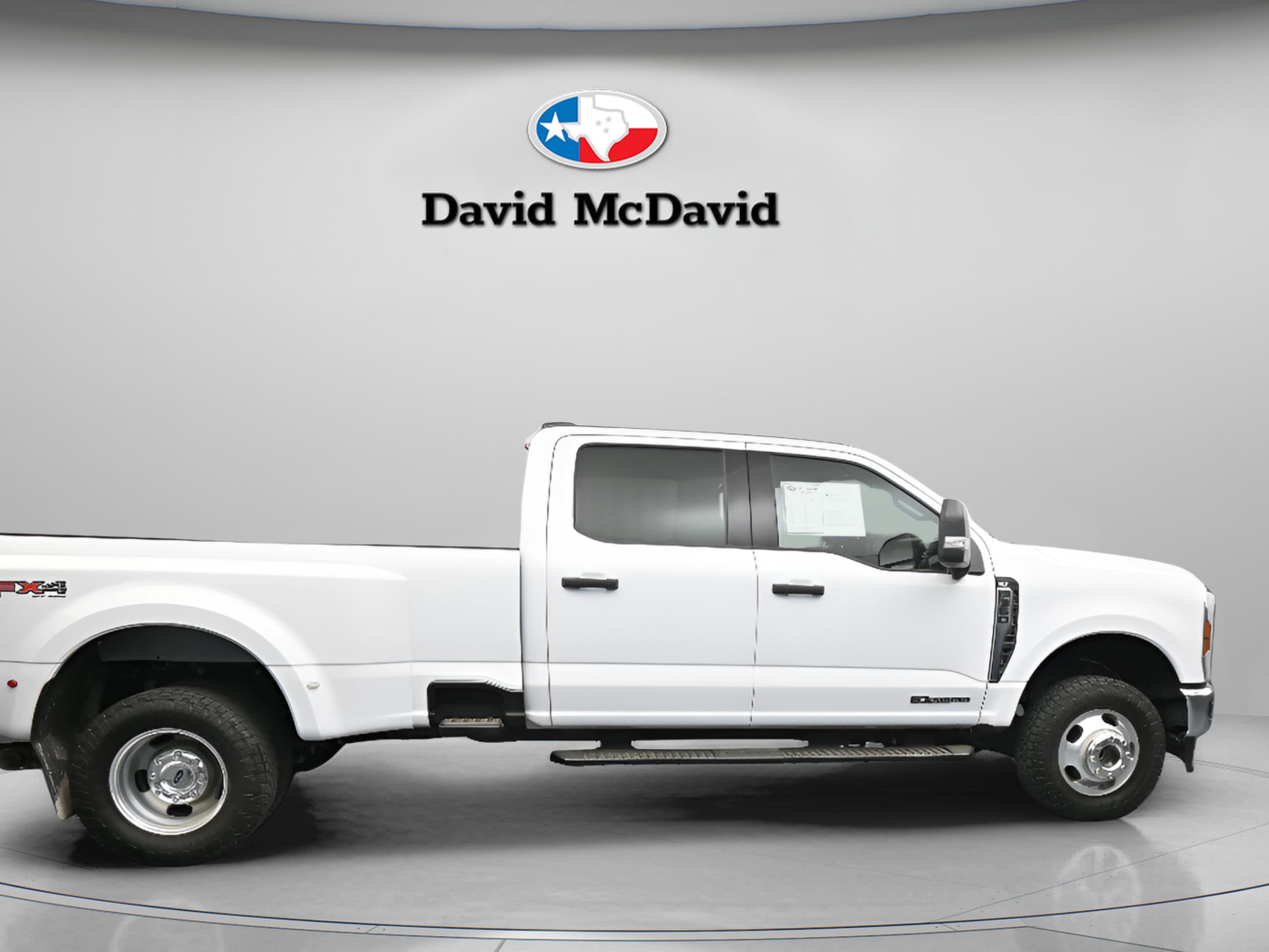 Certified 2024 Ford F350 XLT w/ 360-Degree Camera Package image 18