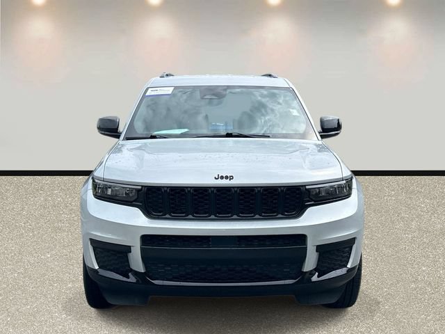 Used 2023 Jeep Grand Cherokee L Laredo AWD/4WD image 2