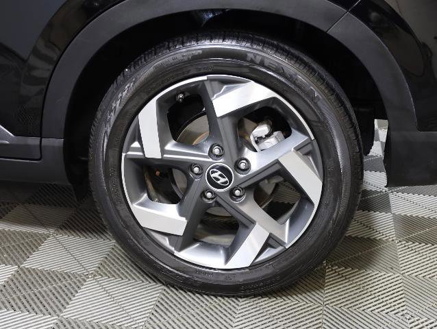 Used 2022 Hyundai Venue SEL image 22