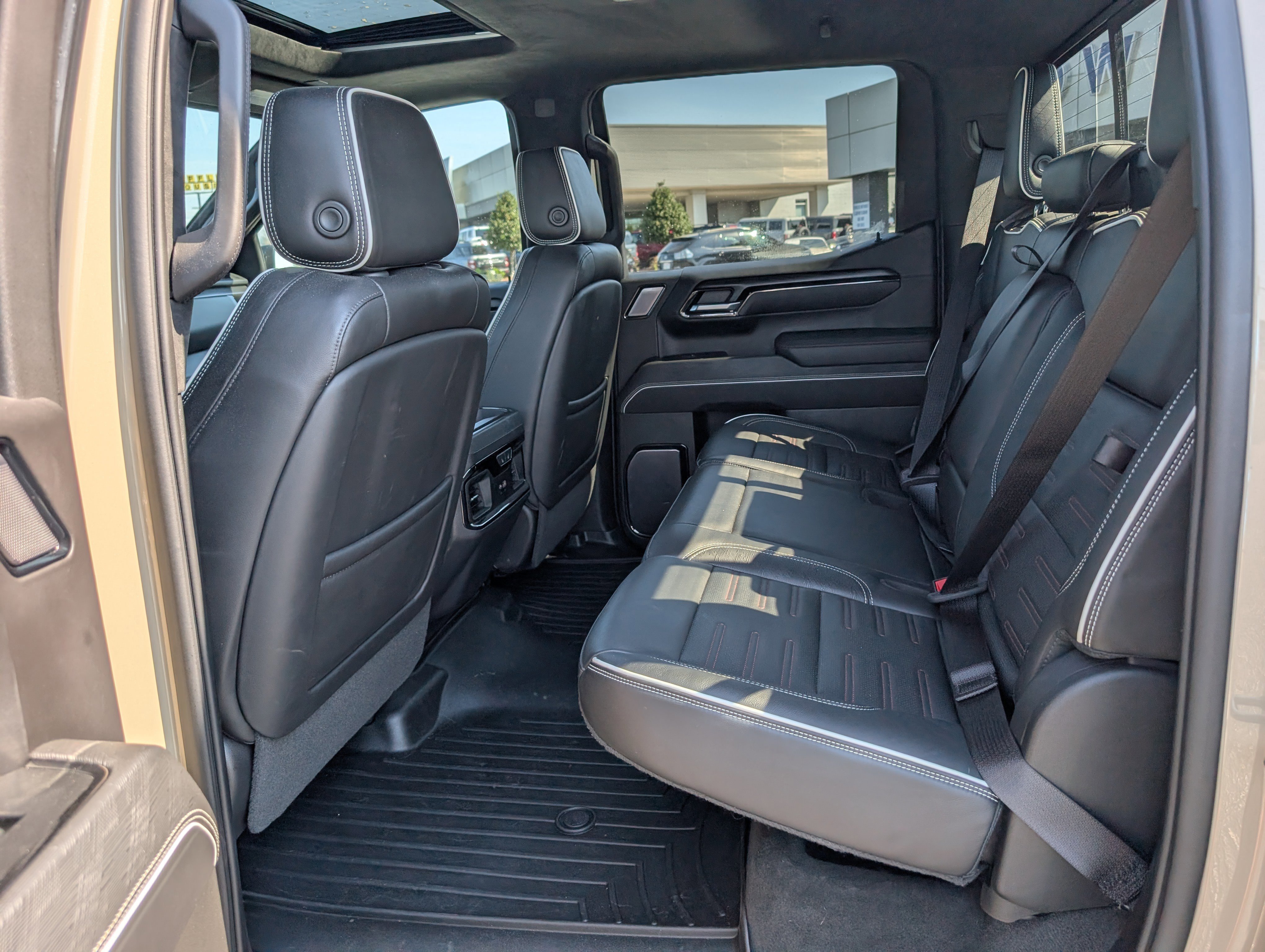 Used 2023 GMC Sierra 1500 AT4X AWD/4WD image 15