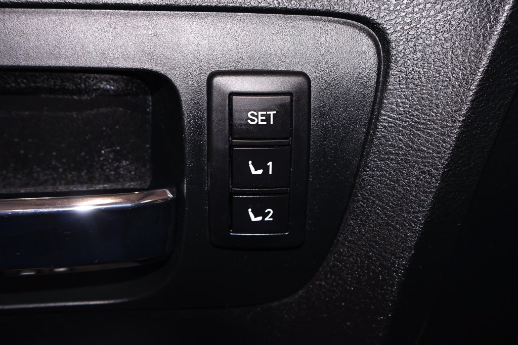 Used 2021 Toyota Tundra Platinum AWD/4WD image 12
