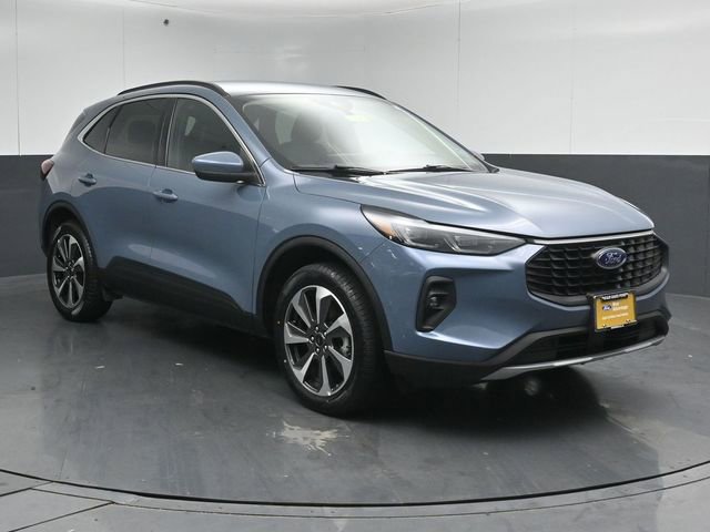 Certified 2025 Ford Escape Platinum