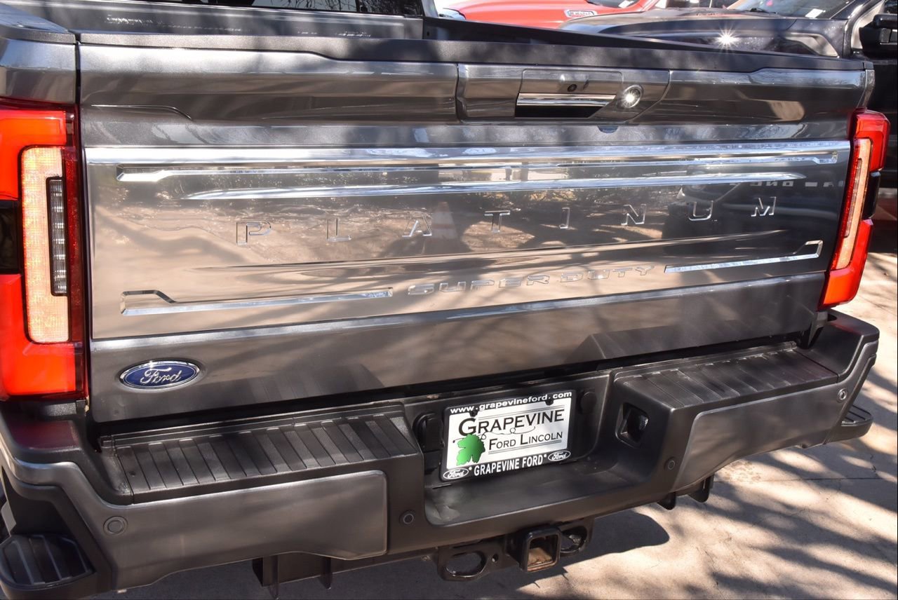 Certified 2024 Ford F250 Platinum w/ FX4 Off-Road Package image 43