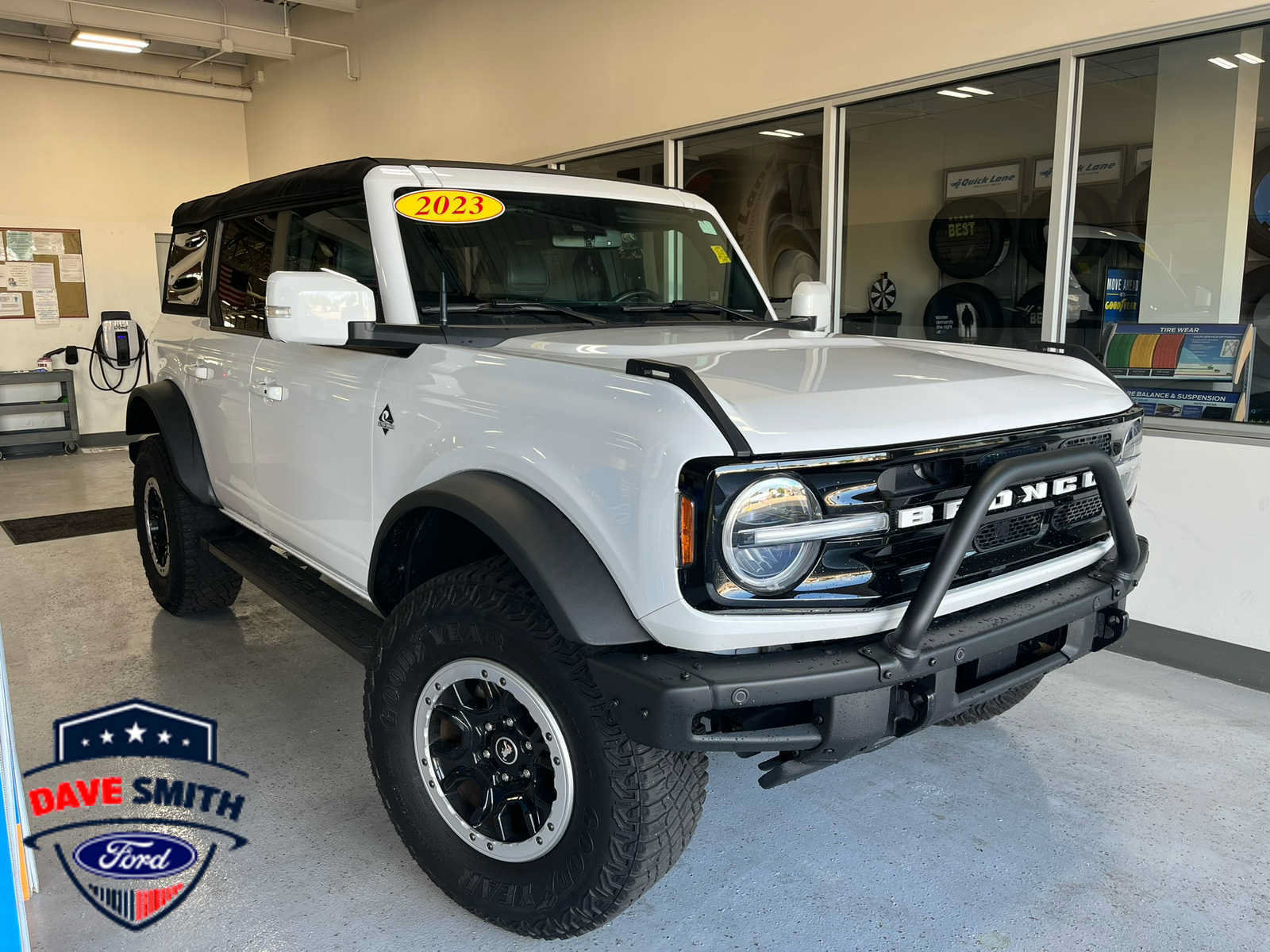 Certified 2023 Ford Bronco Outer Banks w/ Sasquatch Package