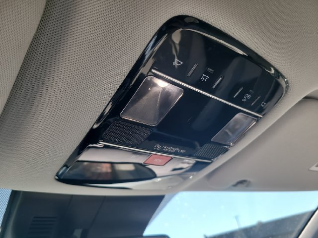 Used 2025 Hyundai Santa Fe SEL FWD image 21