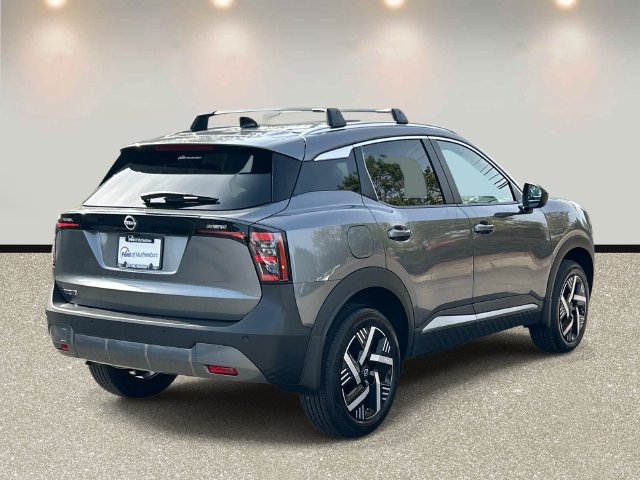 Used 2026 Nissan Kicks SV w/ Cold Weather Package FWD image 5