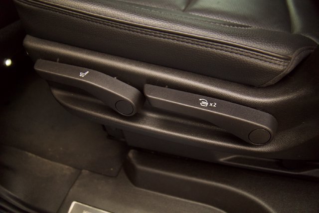 Used 2021 GMC Yukon Denali AWD/4WD image 35