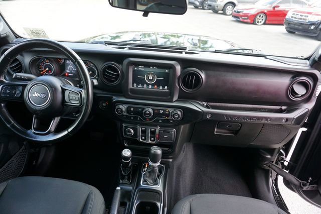 Used 2022 Jeep Wrangler Willys image 11