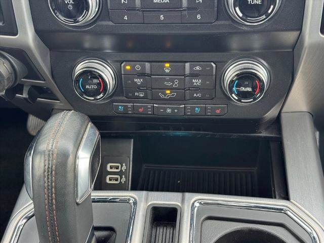 Certified 2019 Ford F150 Platinum w/ Equipment Group 701A Luxury image 17