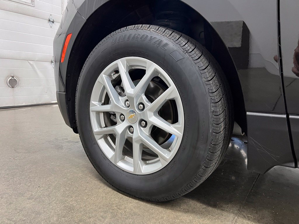 Used 2024 Chevrolet Equinox LT w/ LPO, Floor Liner Package AWD/4WD image 11