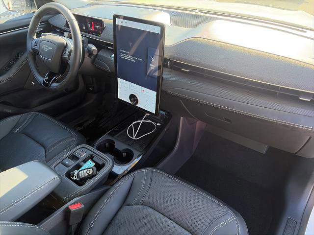 Certified 2025 Ford Mustang Mach-E Premium image 23