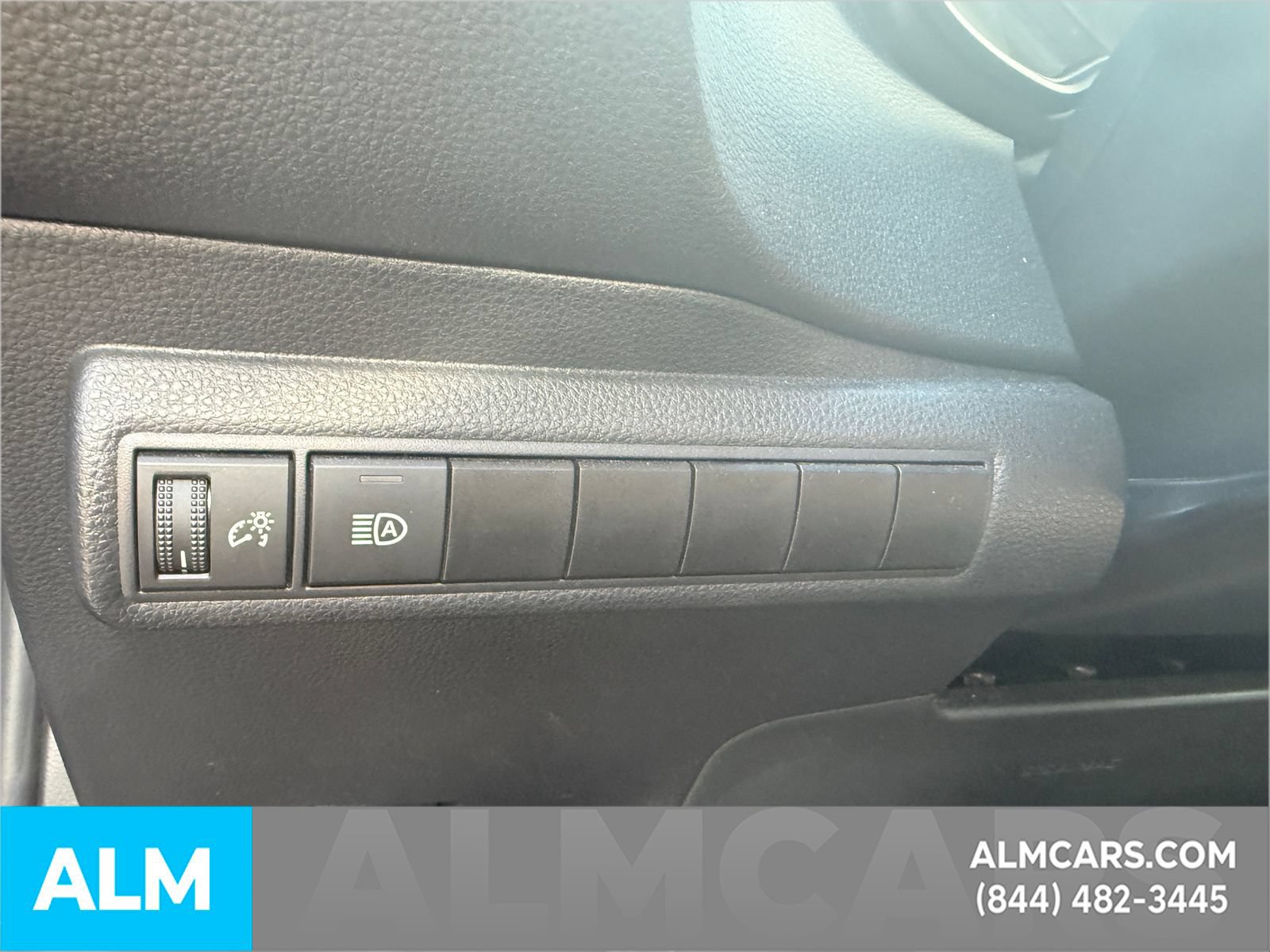 Used 2024 Toyota Corolla LE FWD image 22