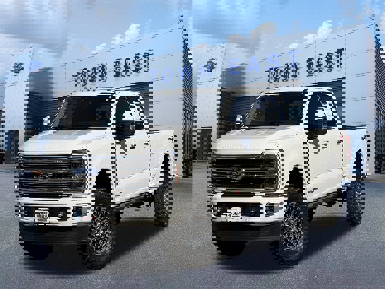 Certified 2023 Ford F350 Limited w/ FX4 Off-Road Package