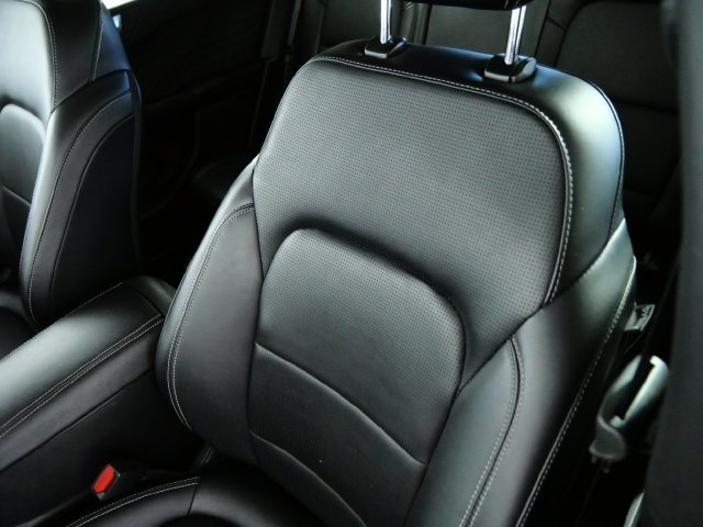 Certified 2025 Ford Escape Platinum AWD/4WD image 18