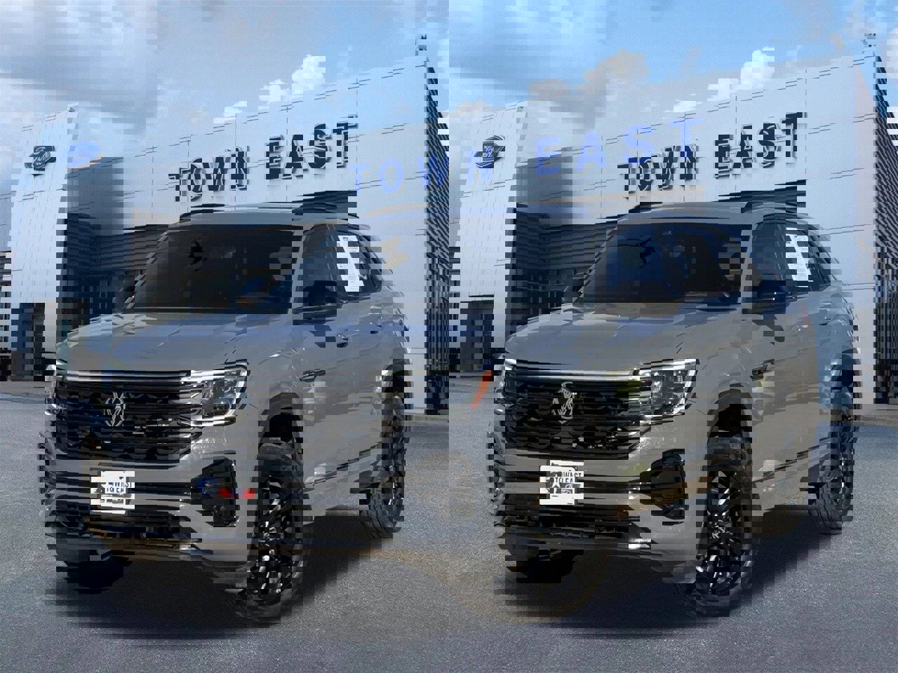 Used 2025 Volkswagen Atlas Cross Sport SEL R-Line