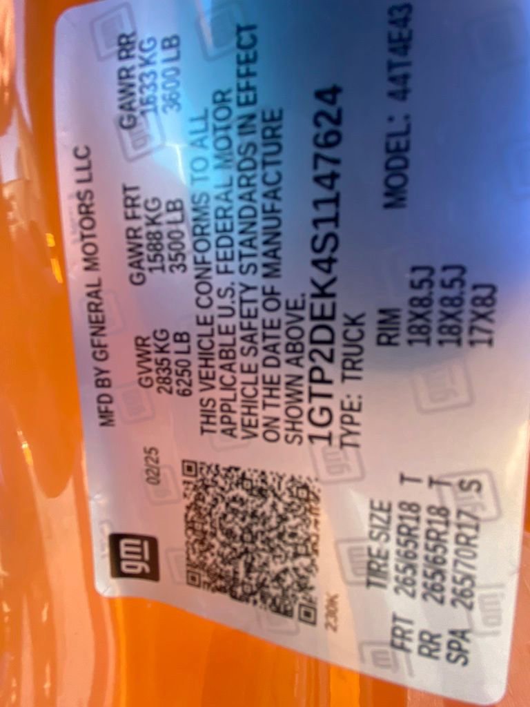 Used 2025 GMC Canyon AT4 w/ AT4 Premium Package image 30