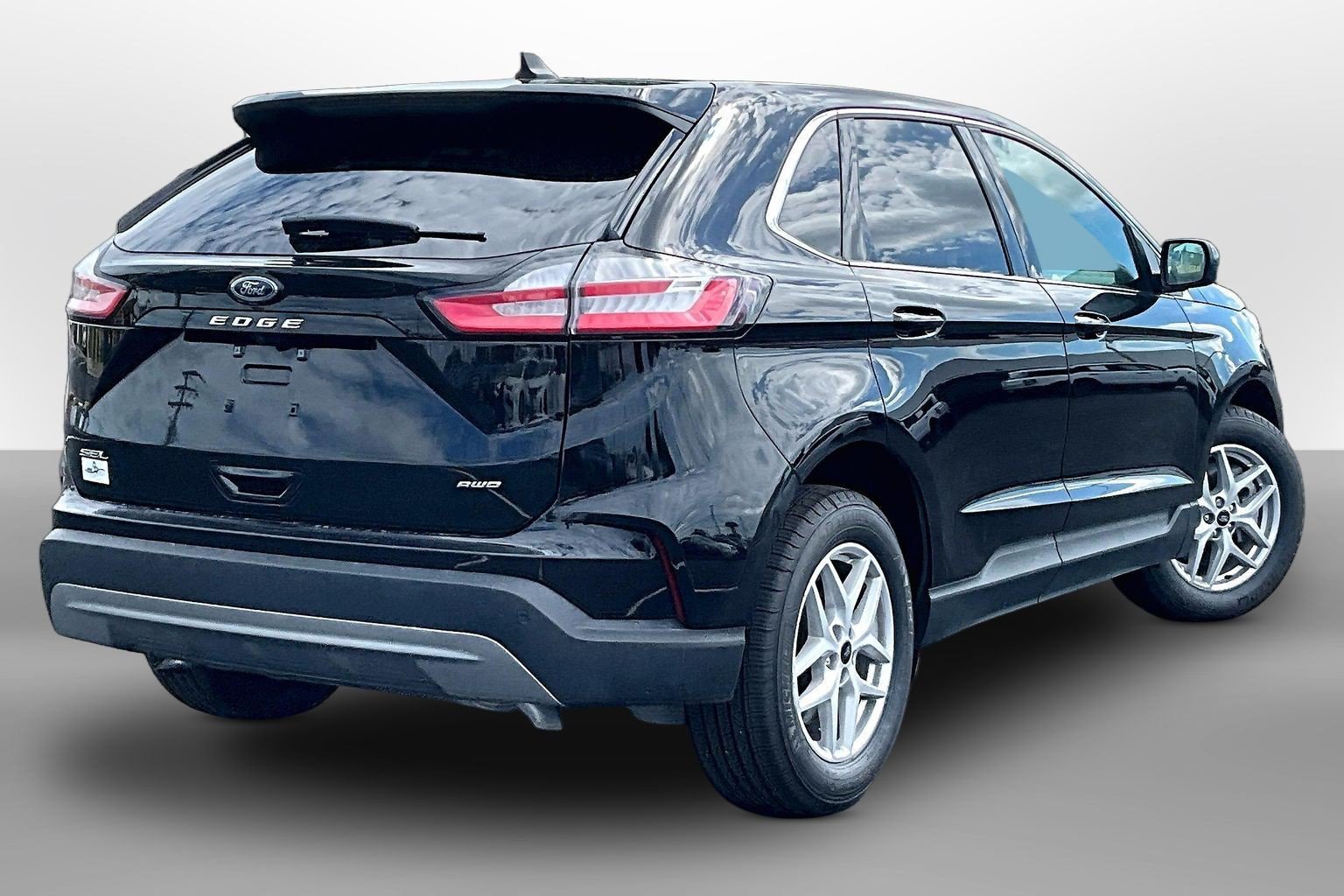 Certified 2024 Ford Edge SEL w/ Convenience Package AWD/4WD image 11