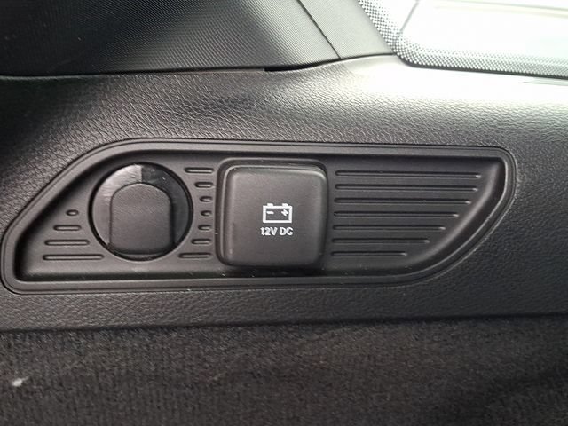 Used 2022 Jeep Grand Cherokee Overland w/ Luxury Tech Group IV AWD/4WD image 36