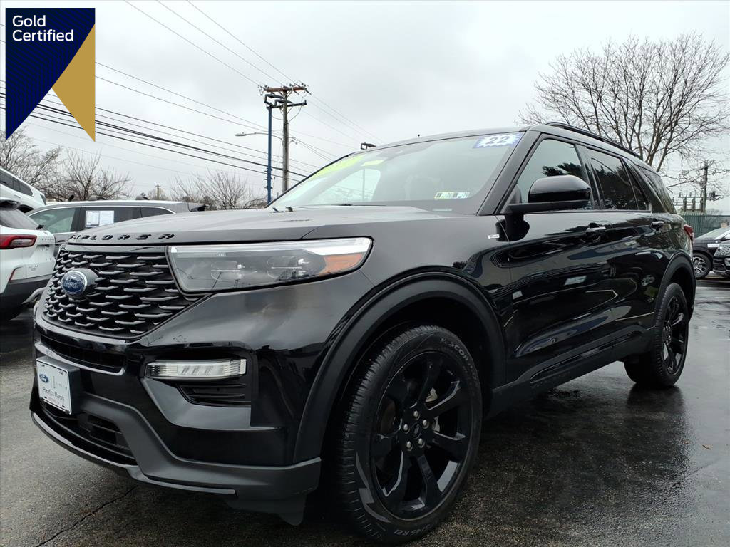 Certified 2022 Ford Explorer ST-Line w/ Class IV Trailer Tow Package