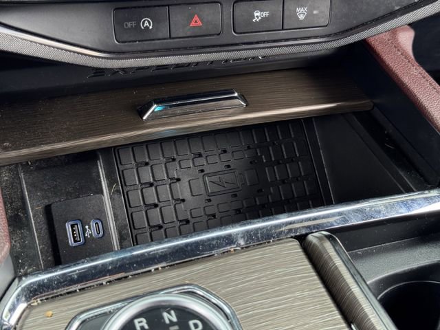 Certified 2022 Ford Expedition Limited RWD image 19