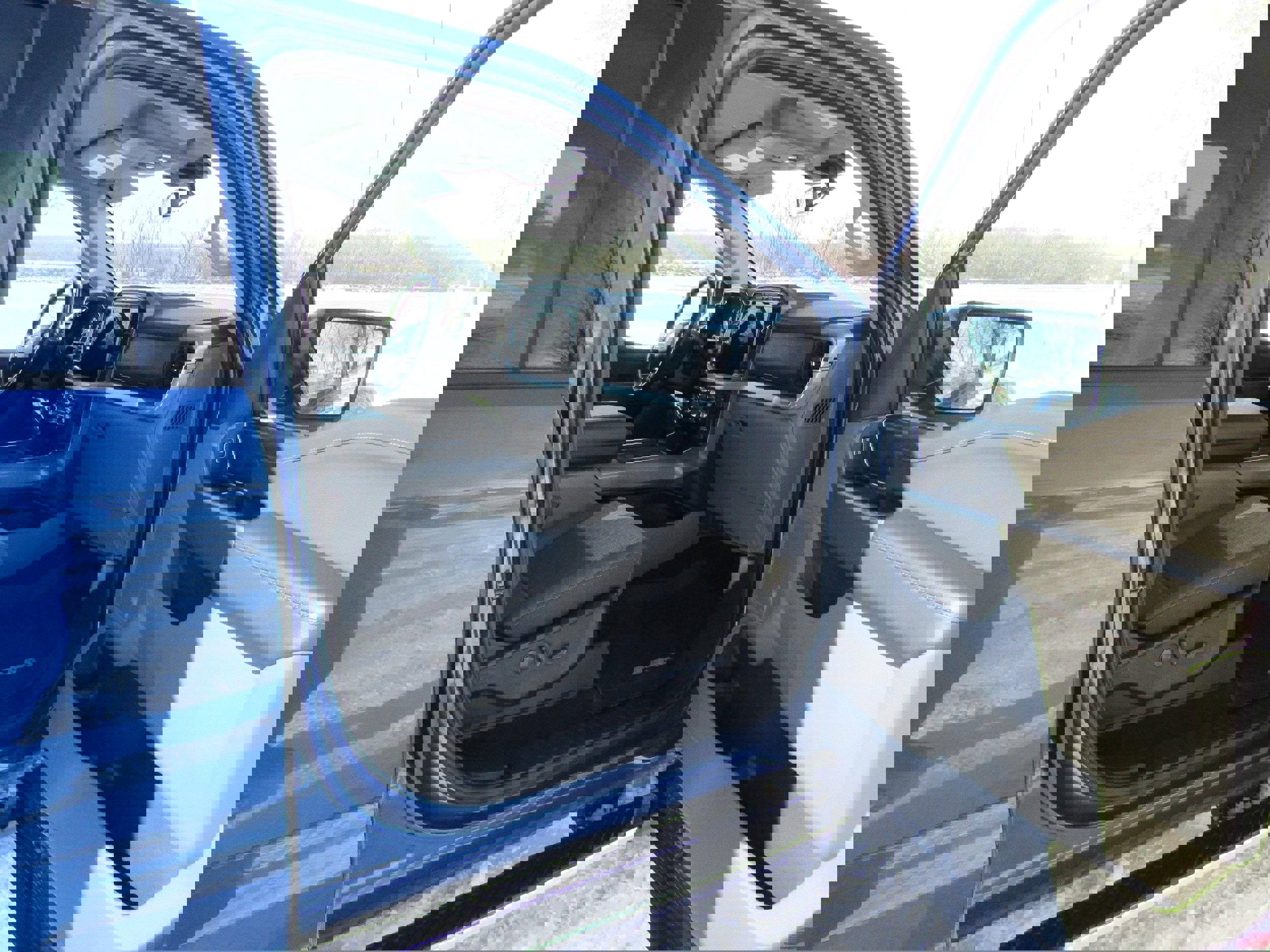 Certified 2022 Ford F150 XLT w/ Equipment Group 302A High image 21