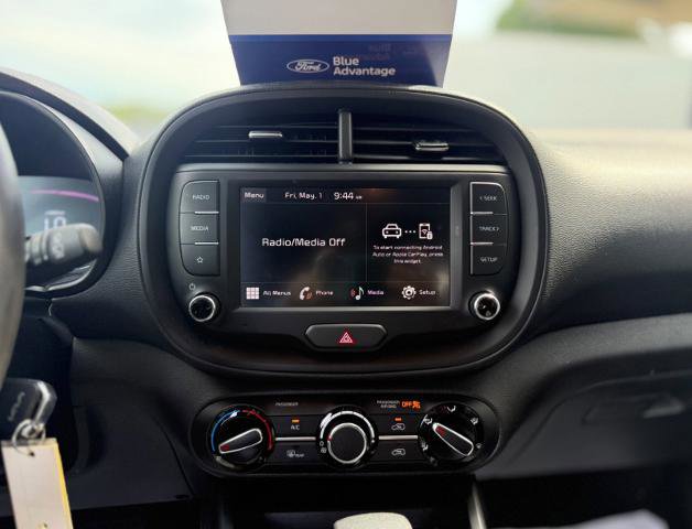 Used 2024 Kia Soul LX w/ Option Group 015 FWD image 13