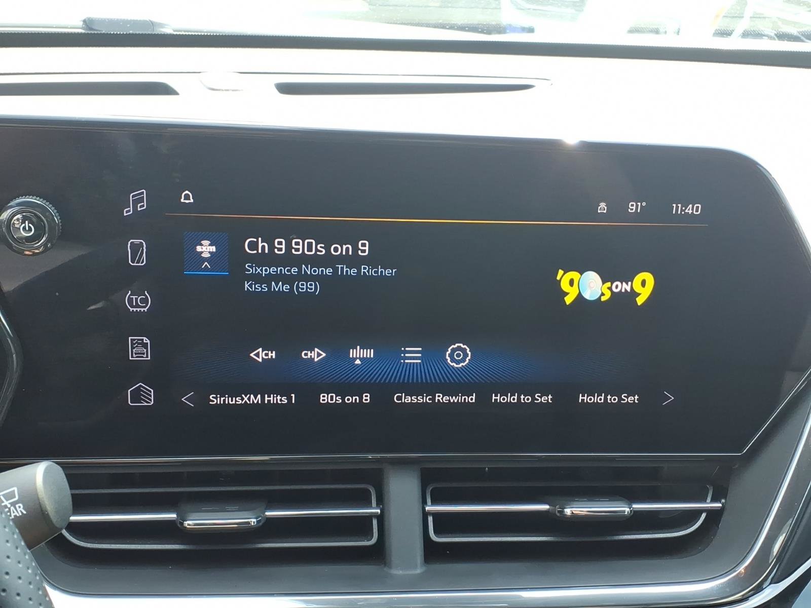 Used 2025 Chevrolet Trax RS w/ Driver Confidence Package FWD image 6