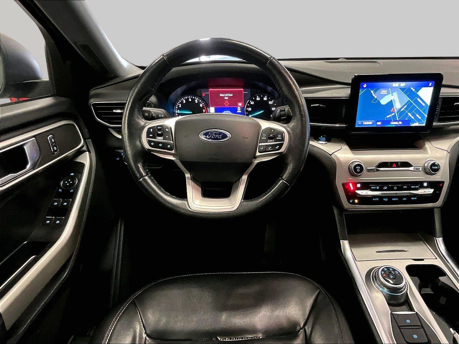 Certified 2021 Ford Explorer XLT w/ Equipment Group 202A image 5