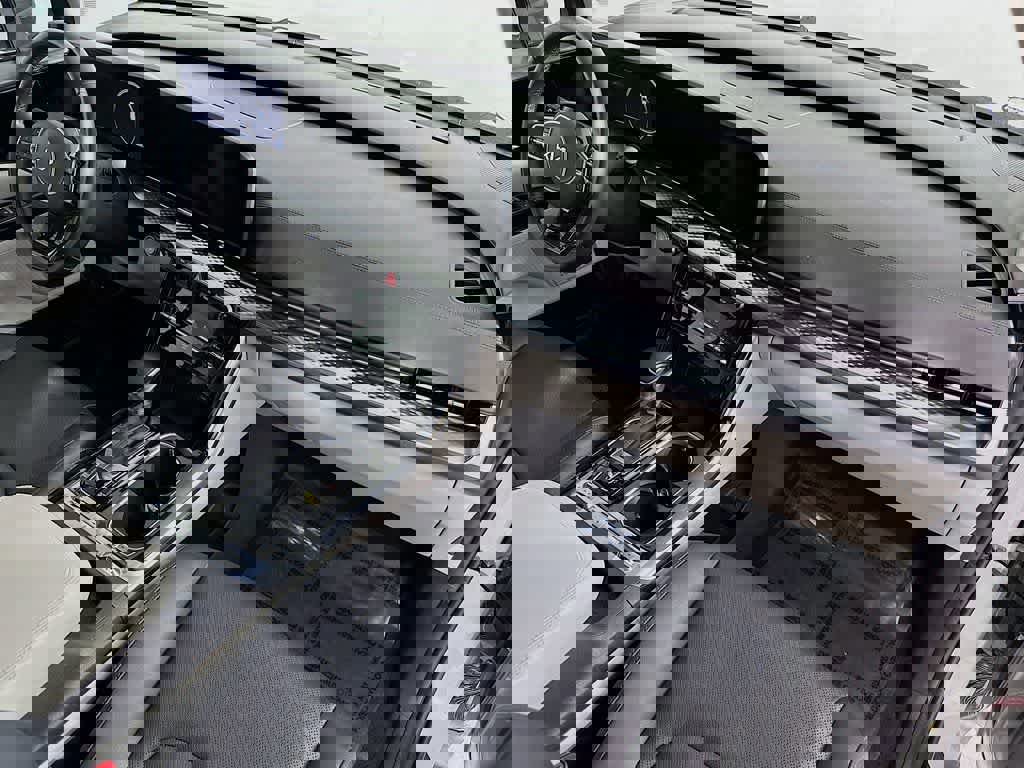 Used 2023 Kia Carnival SX Prestige image 36