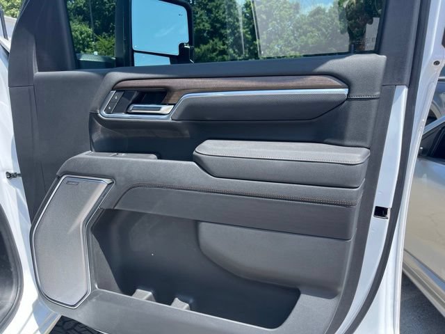 Used 2025 Chevrolet Silverado 2500 High Country AWD/4WD image 47