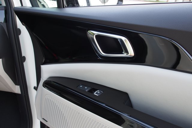 Used 2022 Kia Carnival SX Prestige FWD image 13