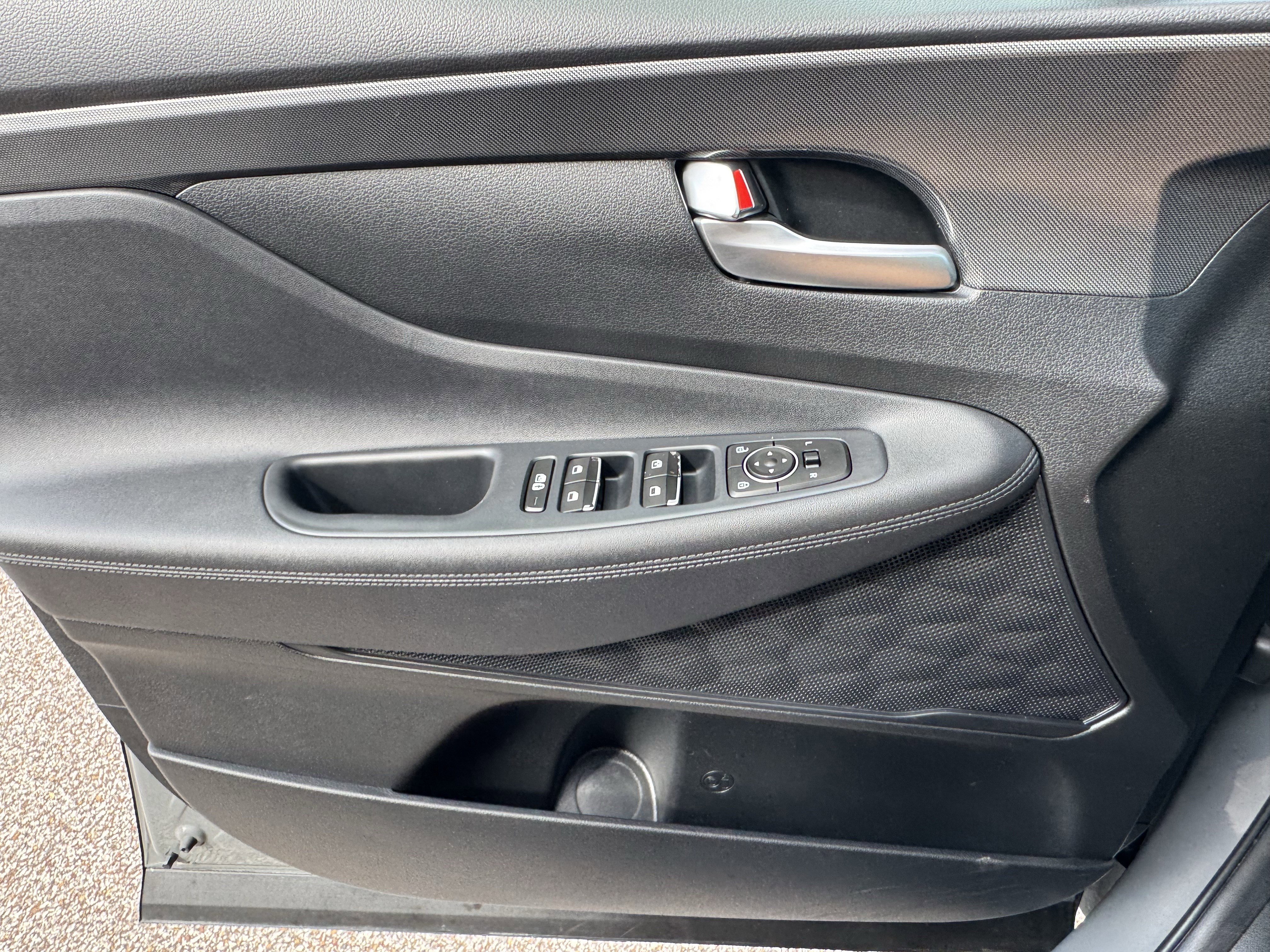 Used 2023 Hyundai Santa Fe SE w/ Cargo Package image 14