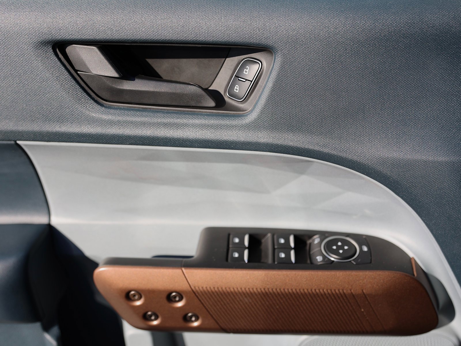 Certified 2024 Ford Maverick Lariat w/ FX4 Off-Road Package image 37