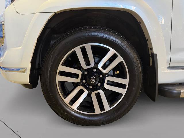 Used 2023 Toyota 4Runner Limited AWD/4WD image 18