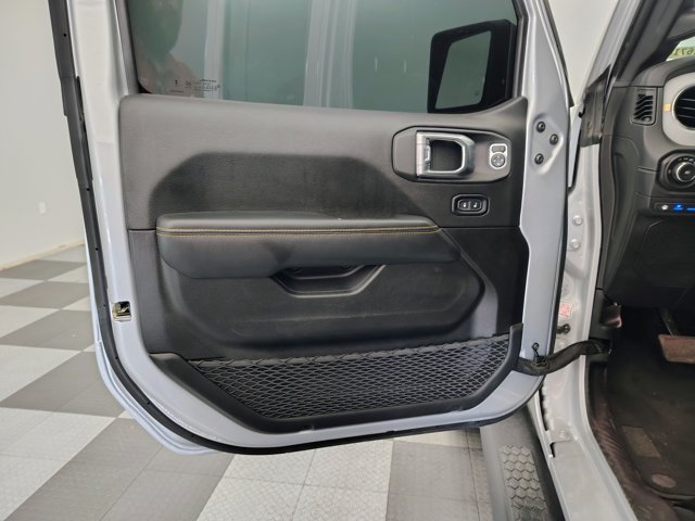 Used 2024 Jeep Wrangler Unlimited Sahara AWD/4WD image 10