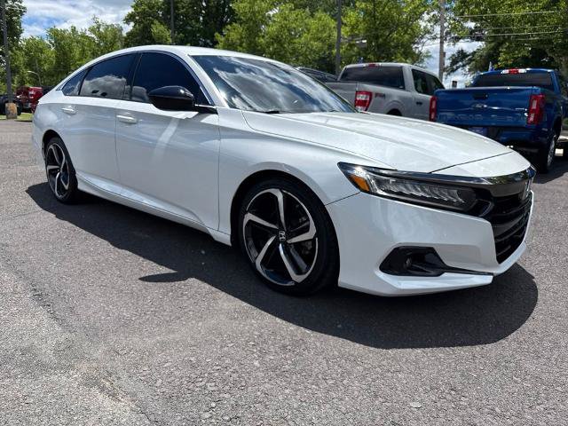 Used 2022 Honda Accord Sport image 3