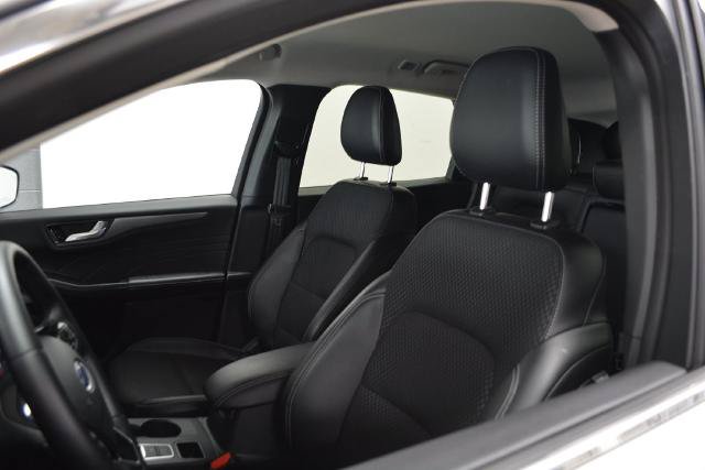 Certified 2026 Ford Escape SE FWD image 9