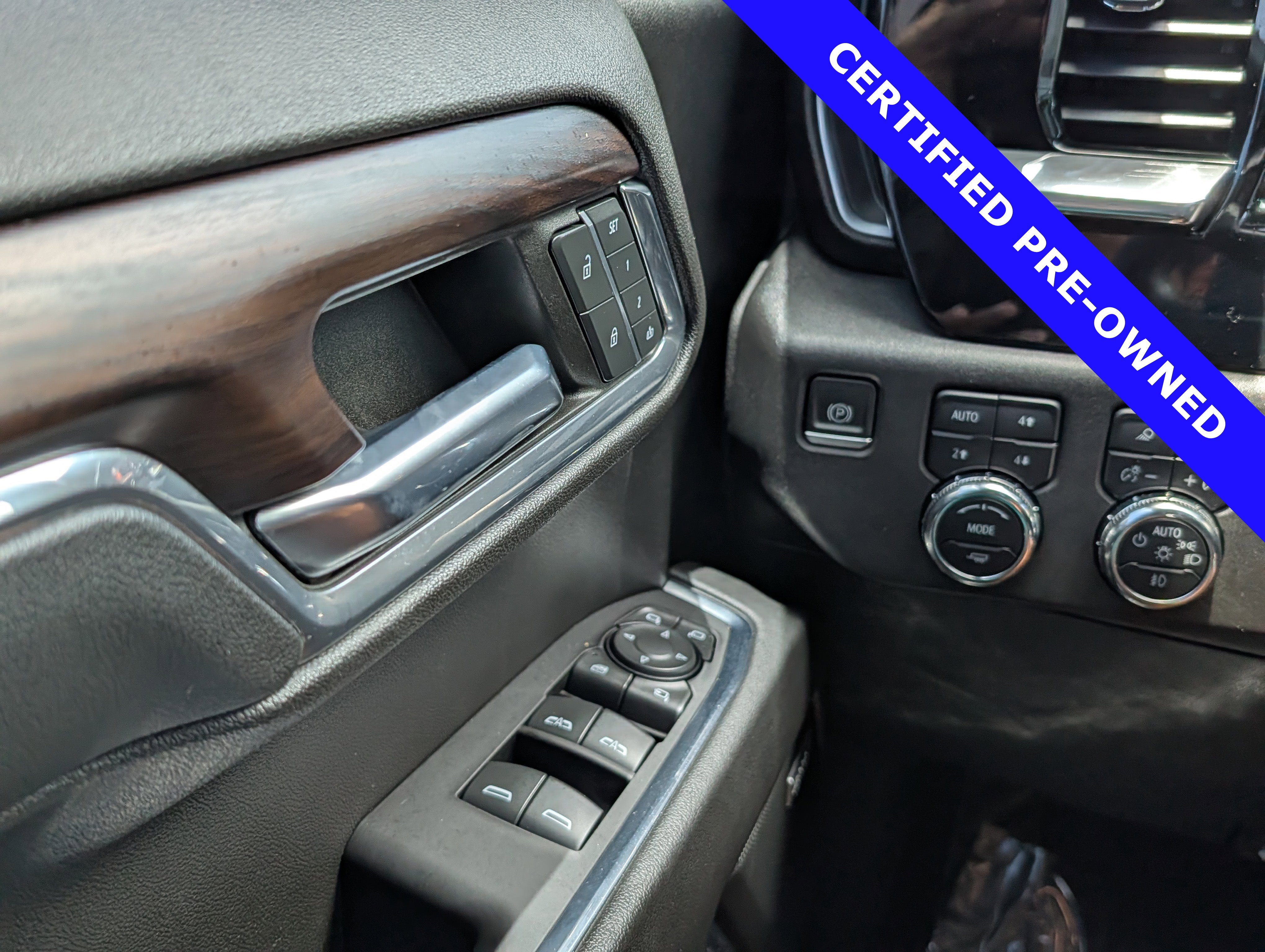 Used 2023 GMC Sierra 1500 SLT w/ SLT Premium Package AWD/4WD image 26