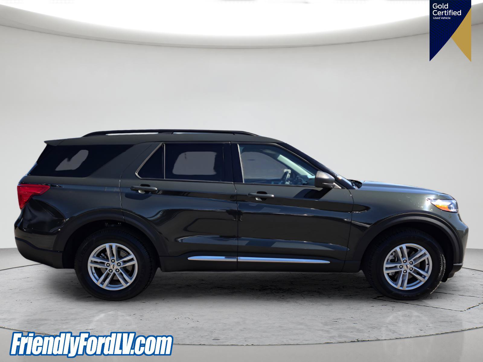 Certified 2023 Ford Explorer XLT w/ Equipment Group 202A AWD/4WD image 7