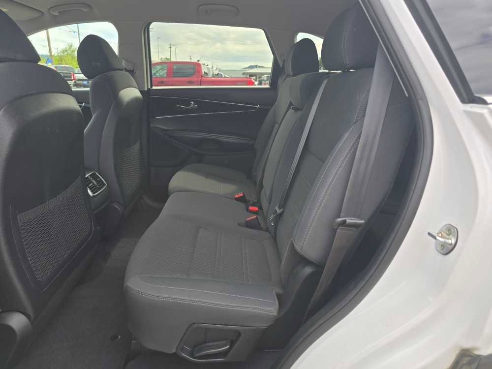 Used 2018 Kia Sorento LX w/ LX V6 Convenience Package AWD/4WD image 16