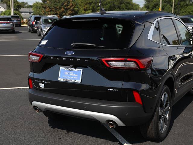 Certified 2025 Ford Escape Platinum AWD/4WD image 12