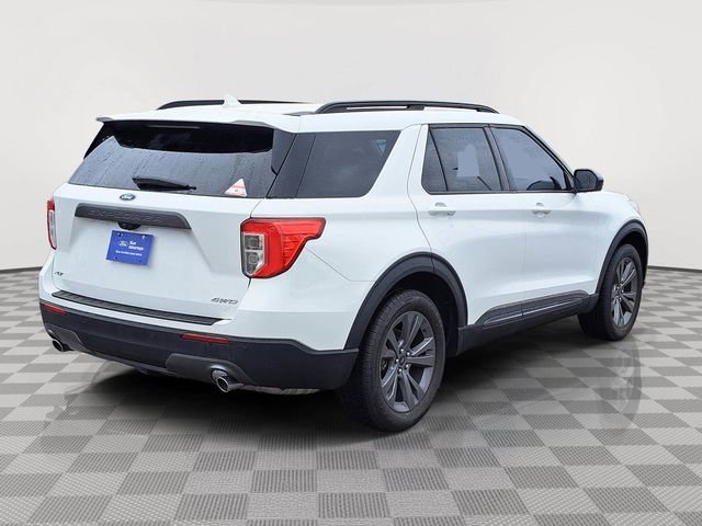 Certified 2022 Ford Explorer XLT w/ Equipment Group 202A AWD/4WD image 5