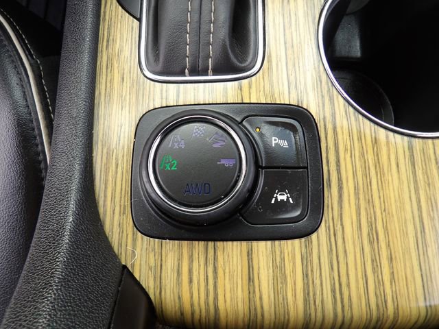 Used 2019 GMC Acadia Denali image 24