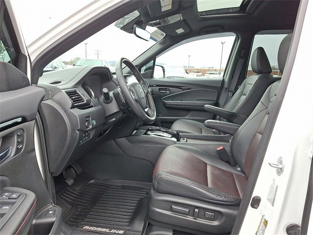 Used 2022 Honda Ridgeline Black Edition image 13