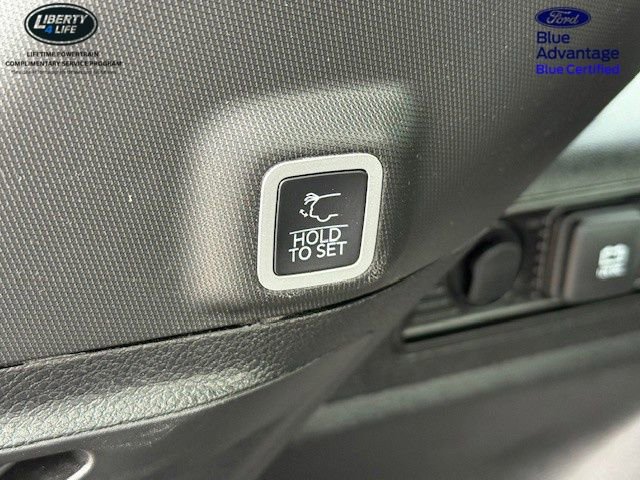 Used 2023 Jeep Grand Cherokee Altitude image 38